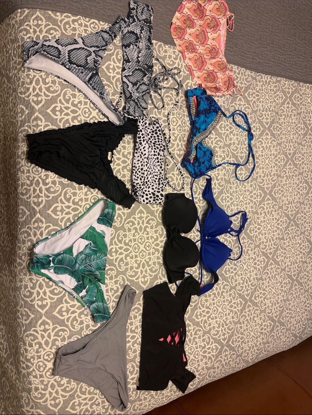 SHEIN Mixed Color Women's Bikini Lot - Black, Blue, Green, Gray, Pink